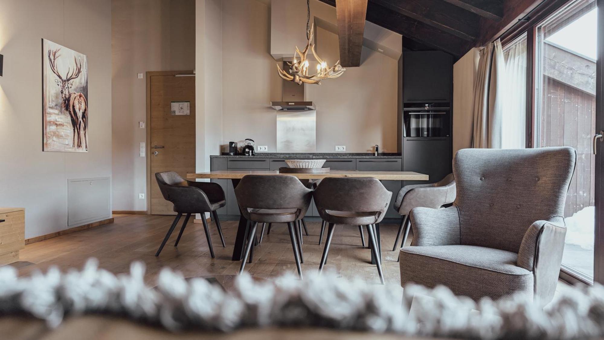 Alpenparks & Arlberg Warth Mit Pool Hotel