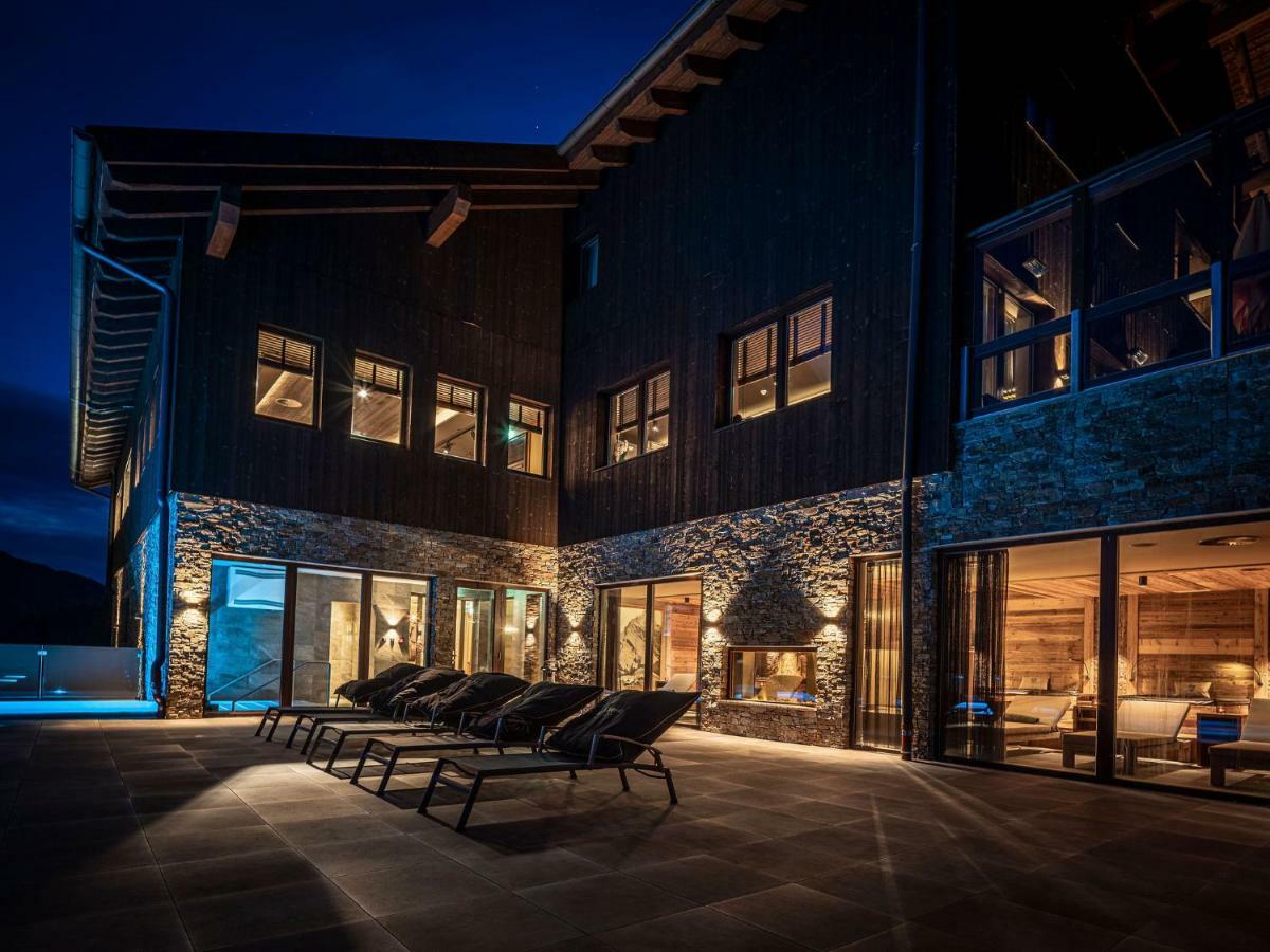 Hotel Alpenparks & Arlberg Warth Mit Pool 4*